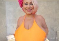 See Fat granny with breasts Samantha Anderson powerfully con