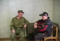 Soldado ruso y su pequeño amigo