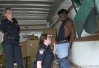 Negro criminal fucks two mujer policias 3