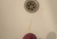 Se me acabaron las servilletas, me pajearé en el lavabo