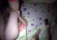 Hermano folla hermana durmiendo en anal