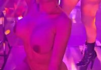 Hermosas strippers directamente desde Milán