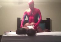 Spider Man está haciendo el trabajo sucio