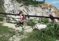 Off porn.no HD licks brunette's pussy right on the bridge