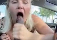 Nice blowjob in the car