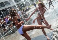 Cómo las chicas escapan del calor