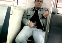 Pendejos públicos atrapados en el metro