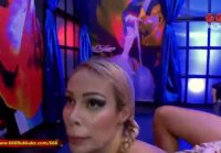 Chessie Kay Mear Cubierta Tetas Enormes